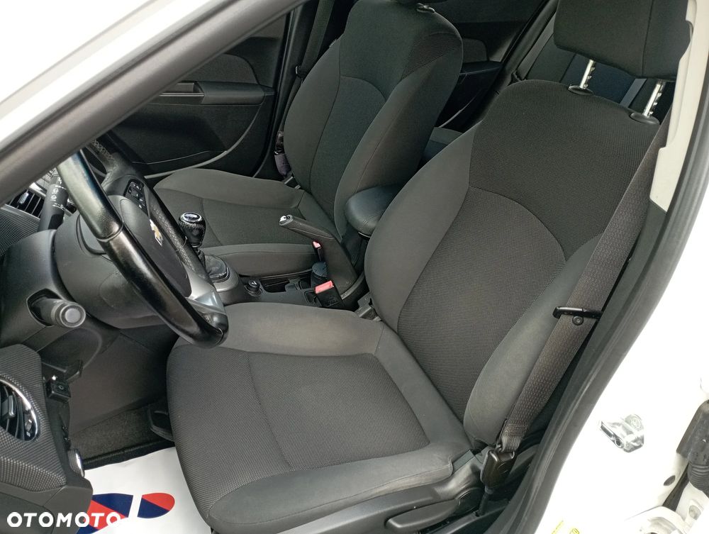 Chevrolet Cruze 1.6 LT+ - 9