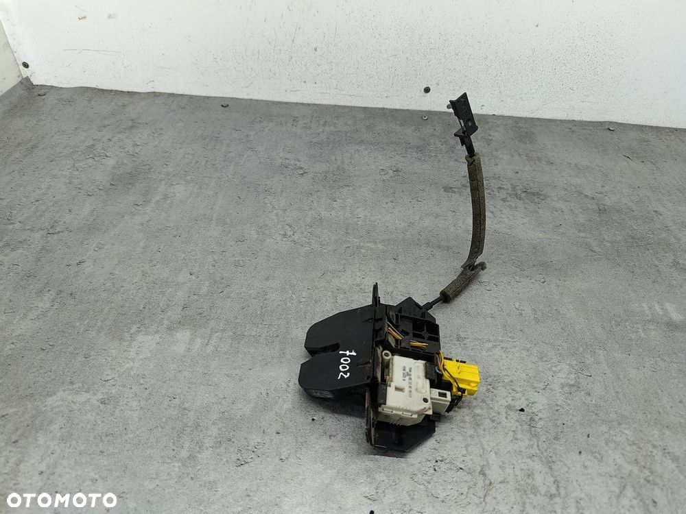 ZAMEK KLAPY OPEL VECTRA C 495072894  09180104  GM - 3