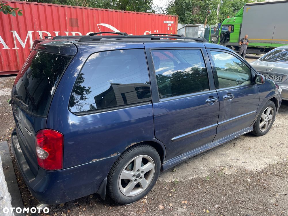 Mazda MPV - 3