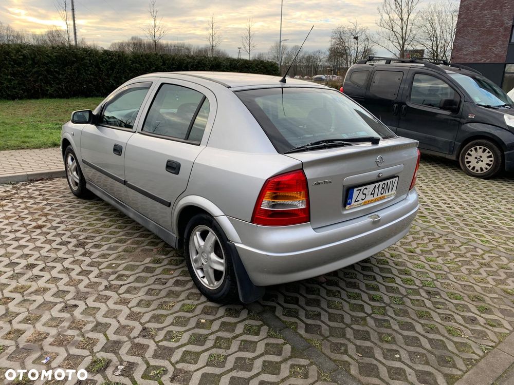 Opel Astra - 5
