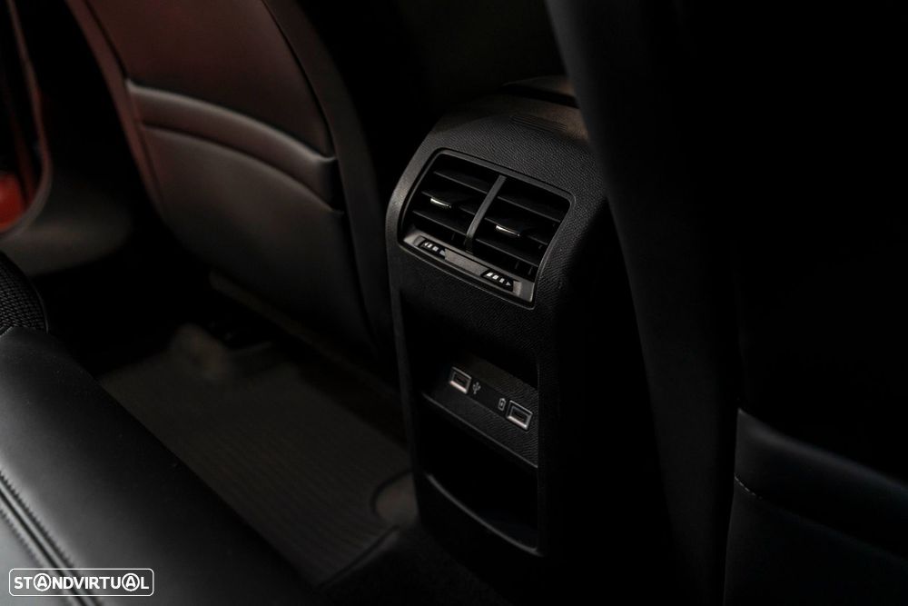 Peugeot 308 SW 1.5 BlueHDi Allure Pack EAT8 - 22