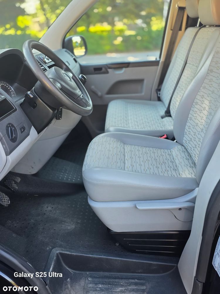 Volkswagen Transporter - 22