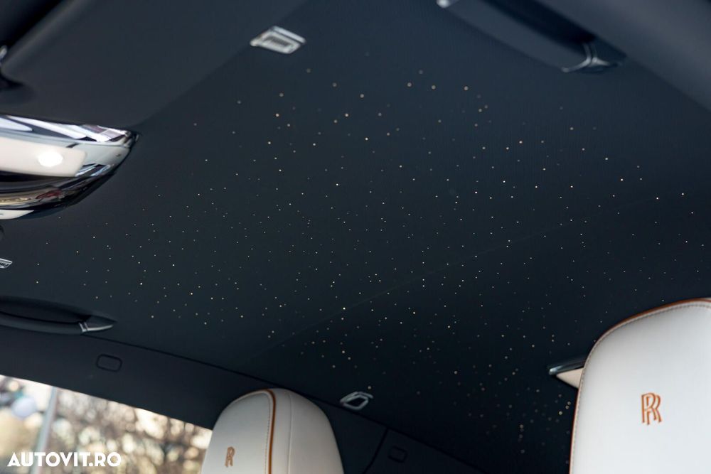 Rolls-Royce Spectre - 36