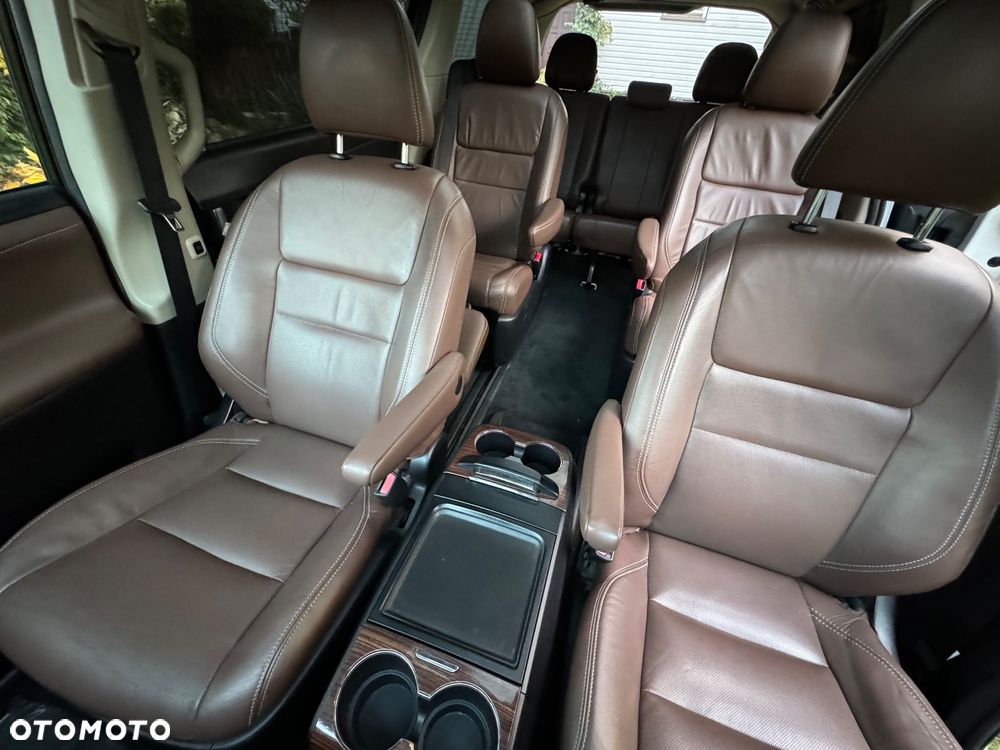 Toyota Sienna - 8