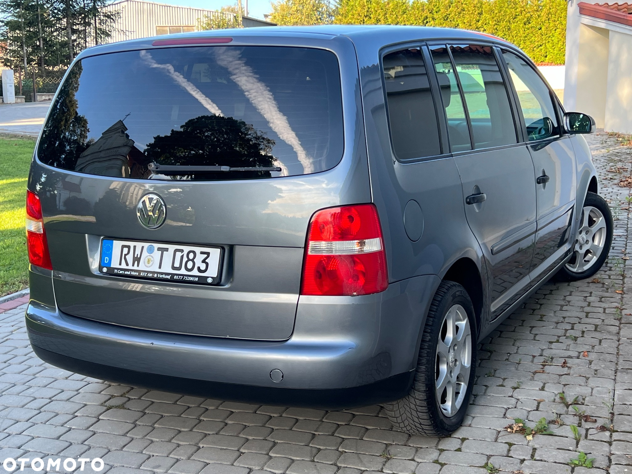 Volkswagen Touran - 31