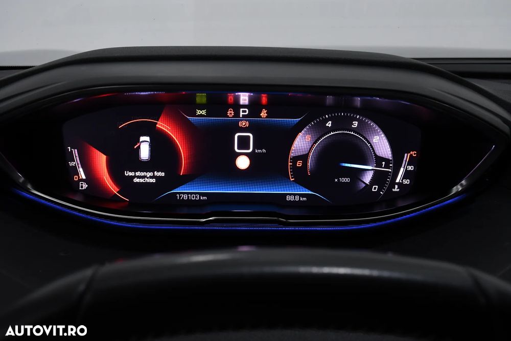 Peugeot 3008 1.5 BlueHDI 130 EAT8 Allure Pack - 38