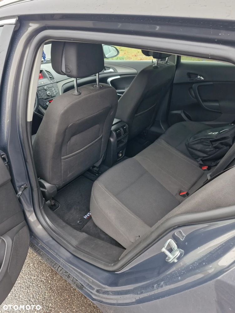 Opel Insignia 2.0 CDTI - 11