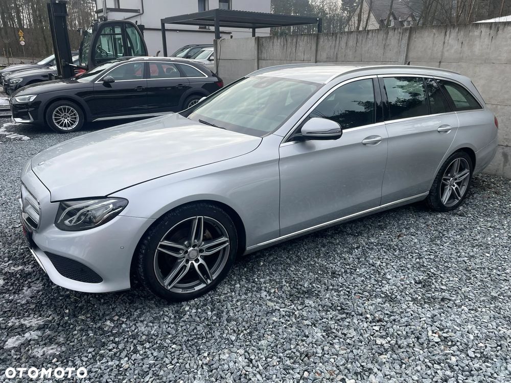 Mercedes-Benz Klasa E 220 d 9G-TRONIC Avantgarde - 3