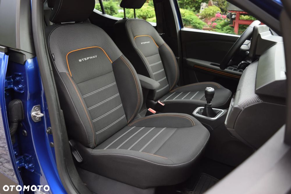 Dacia Sandero 1.0 TCe Laureate S&S - 11