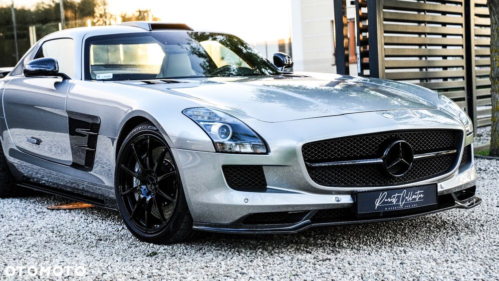 Mercedes-Benz SLS - 7