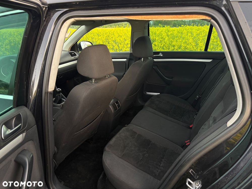 Volkswagen Golf 2.0 TDI DPF Highline - 10