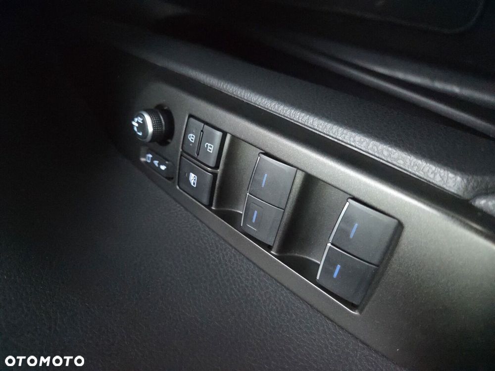 Toyota Camry 2.5 Hybrid Executive CVT - 21