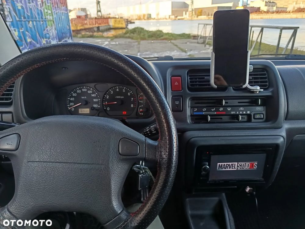 Suzuki Jimny 1.3 - 16