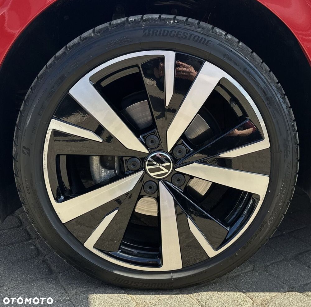 Volkswagen Golf - 29