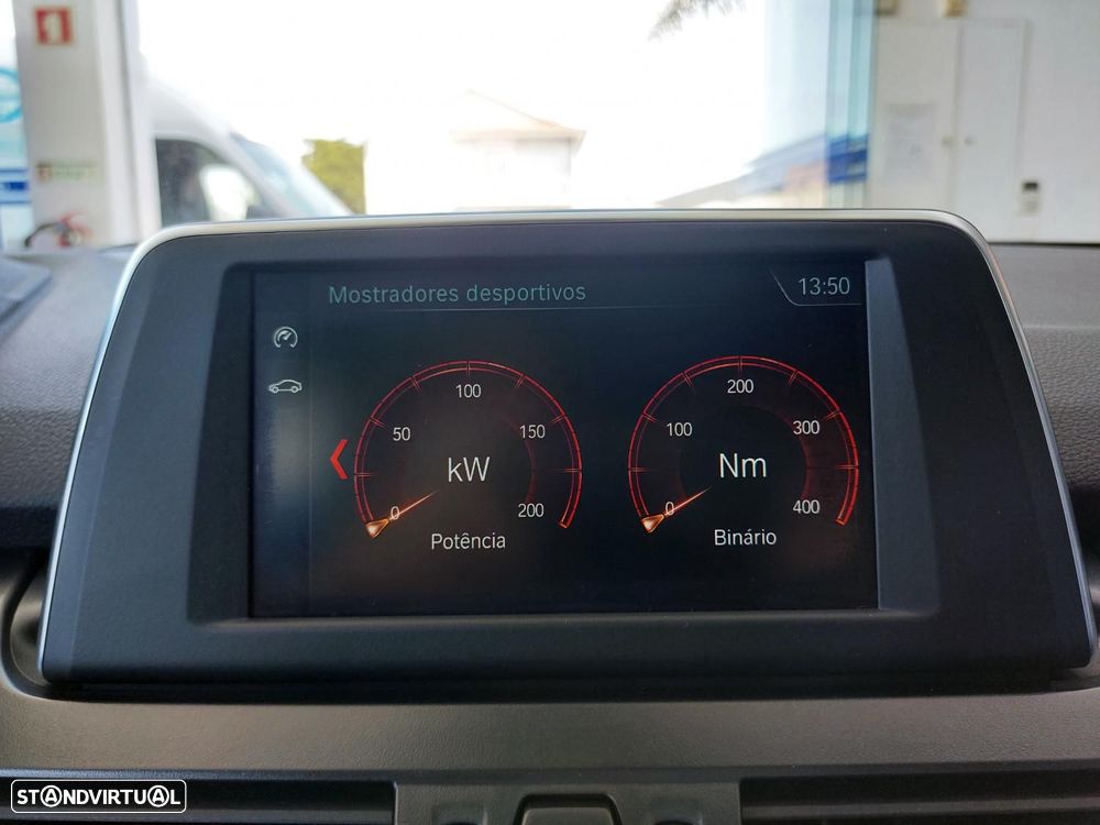 BMW 225xe Active Tourer Advantage - 32