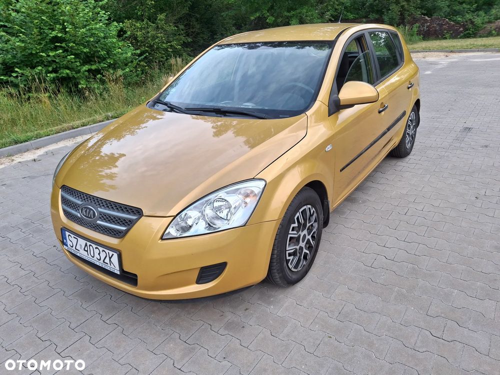 Kia Ceed - 2