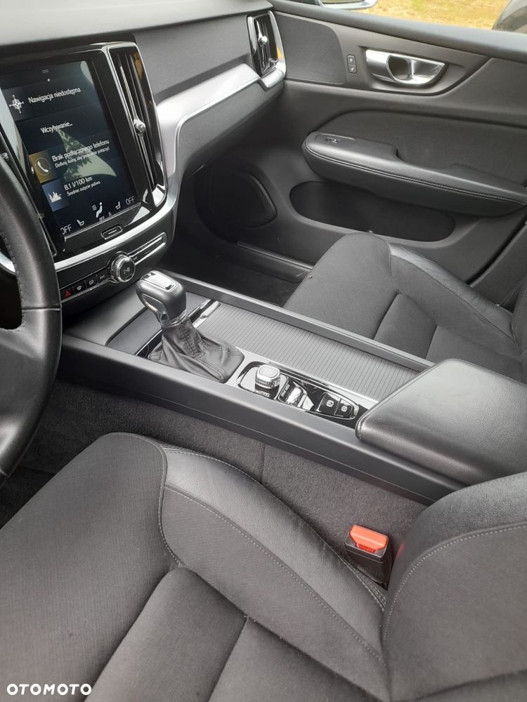 Volvo V60 D4 Momentum - 7