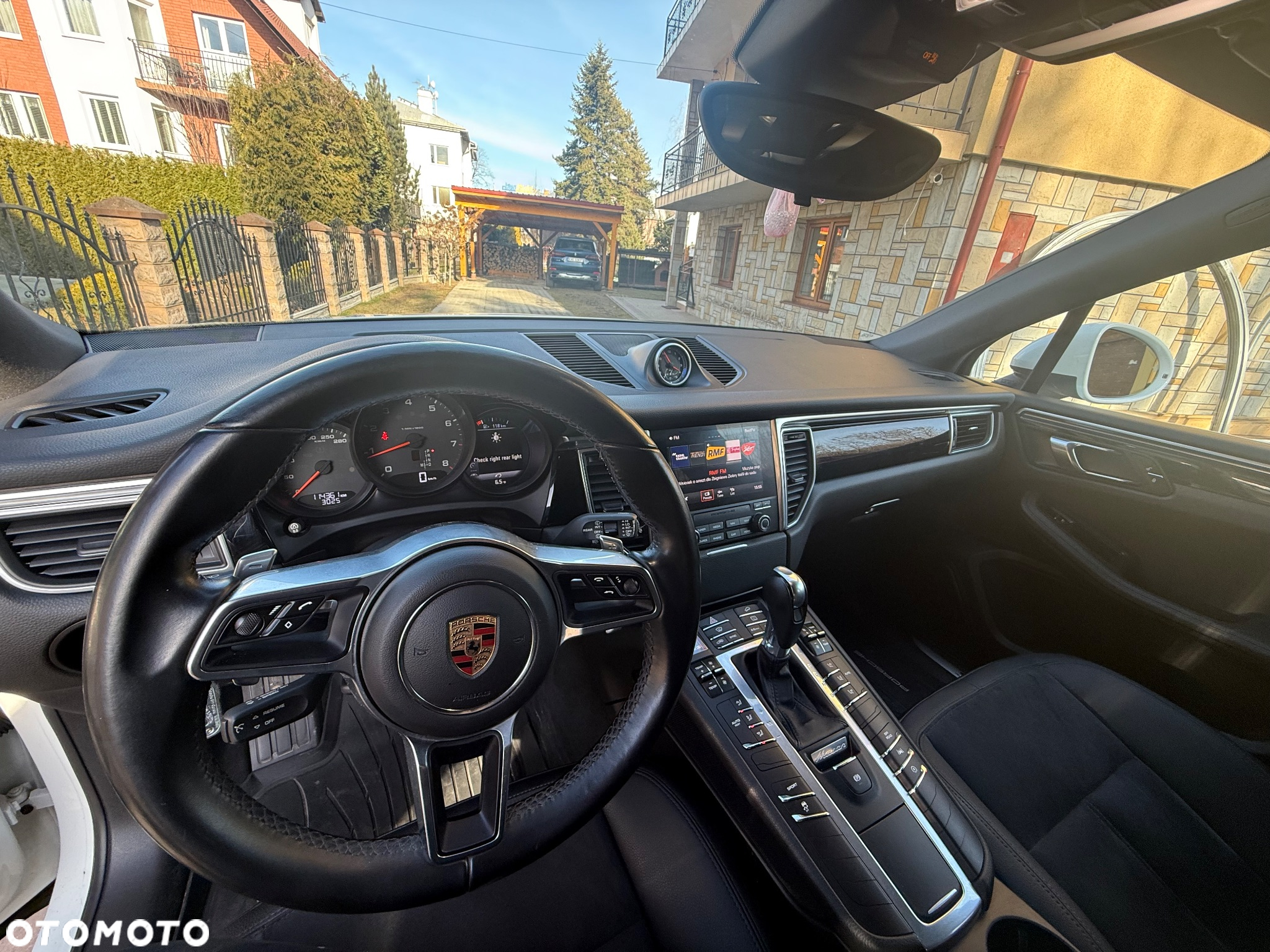 Porsche Macan S - 25