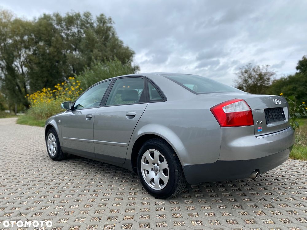 Audi A4 - 8