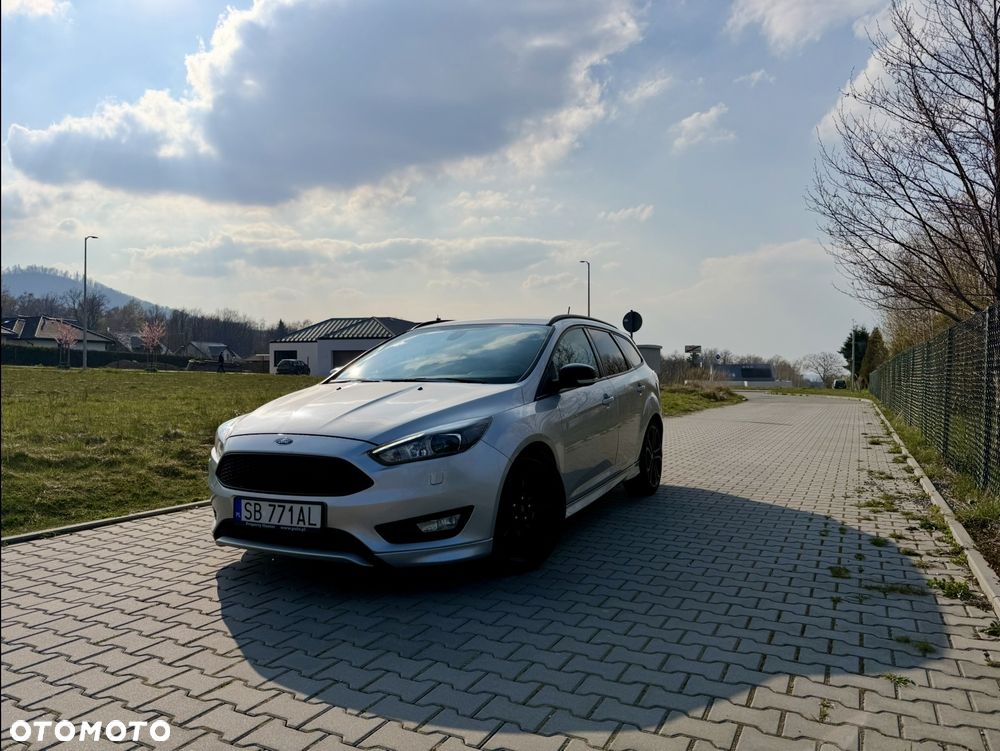 Ford Focus 1.5 TDCi ST-Line PowerShift - 2