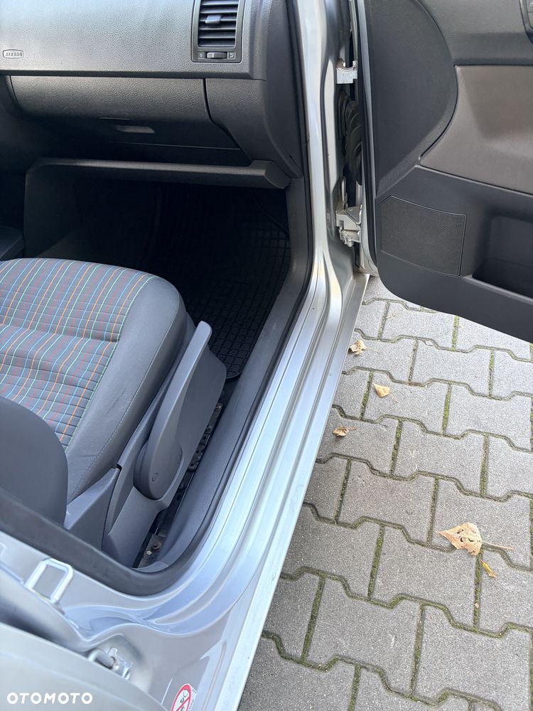 Volkswagen Polo - 32