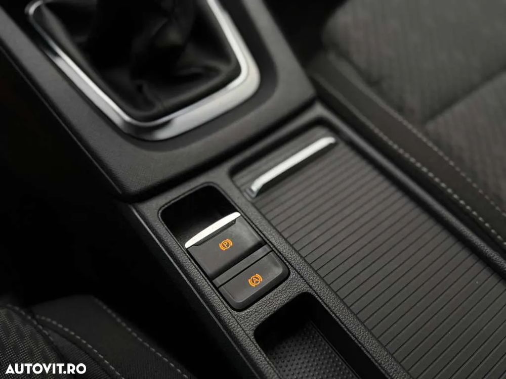 Skoda Octavia Combi 2.0 TDI Base - 25