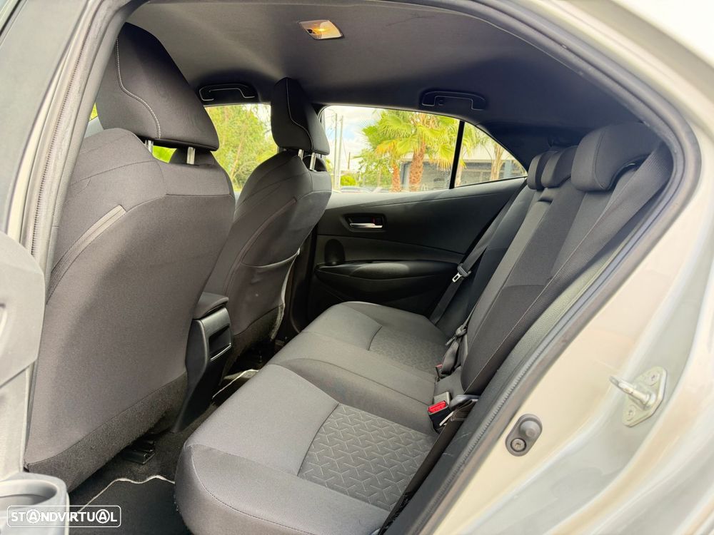 Toyota Corolla 1.8 Hybrid Comfort - 8