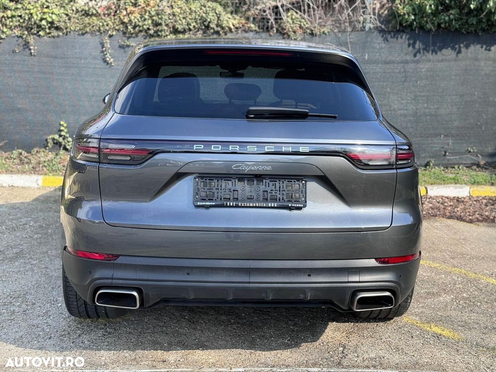 Porsche Cayenne - 5