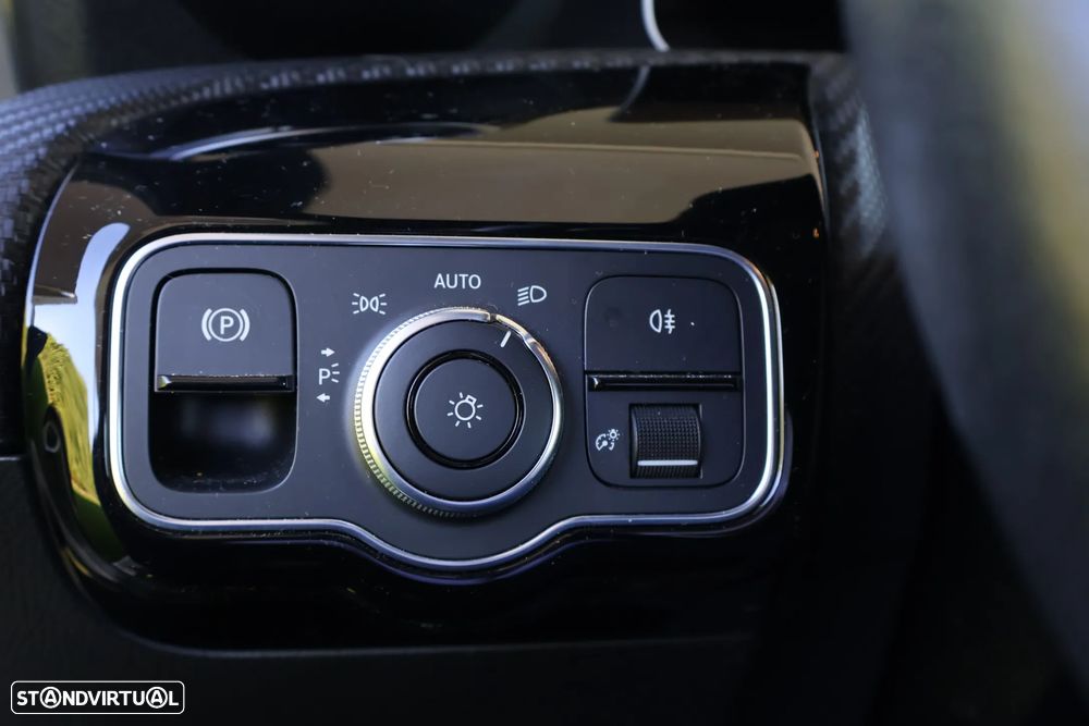 Mercedes-Benz A 180 d Style Plus Aut. — fotografia 27