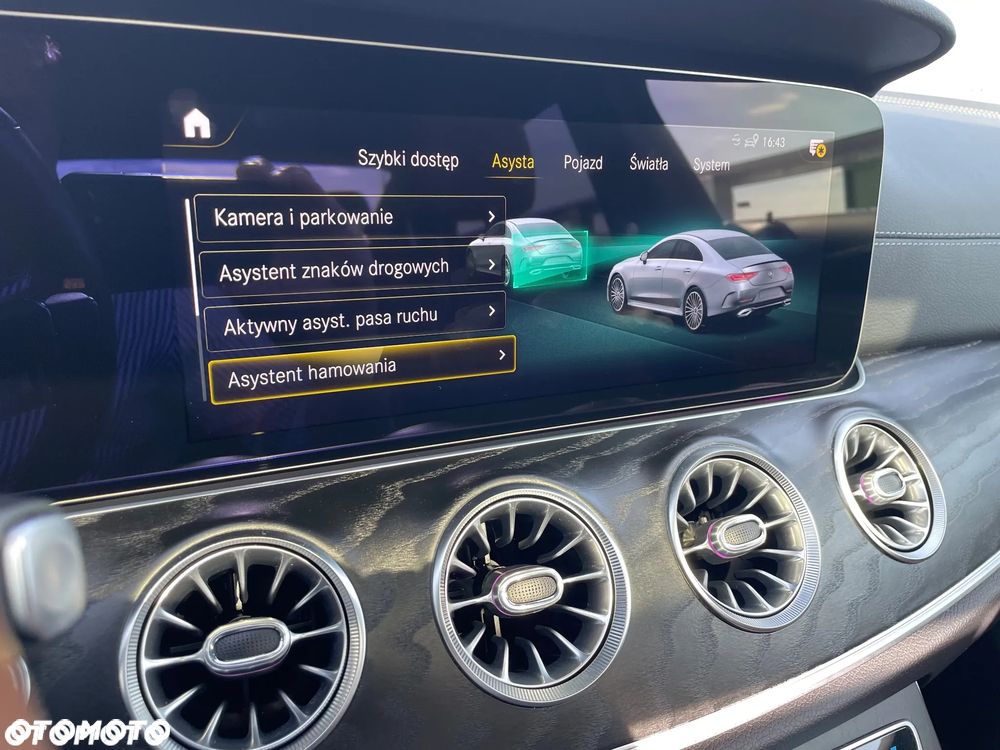 Mercedes-Benz CLS 300 d 4Matic 9G-TRONIC AMG Line - 39