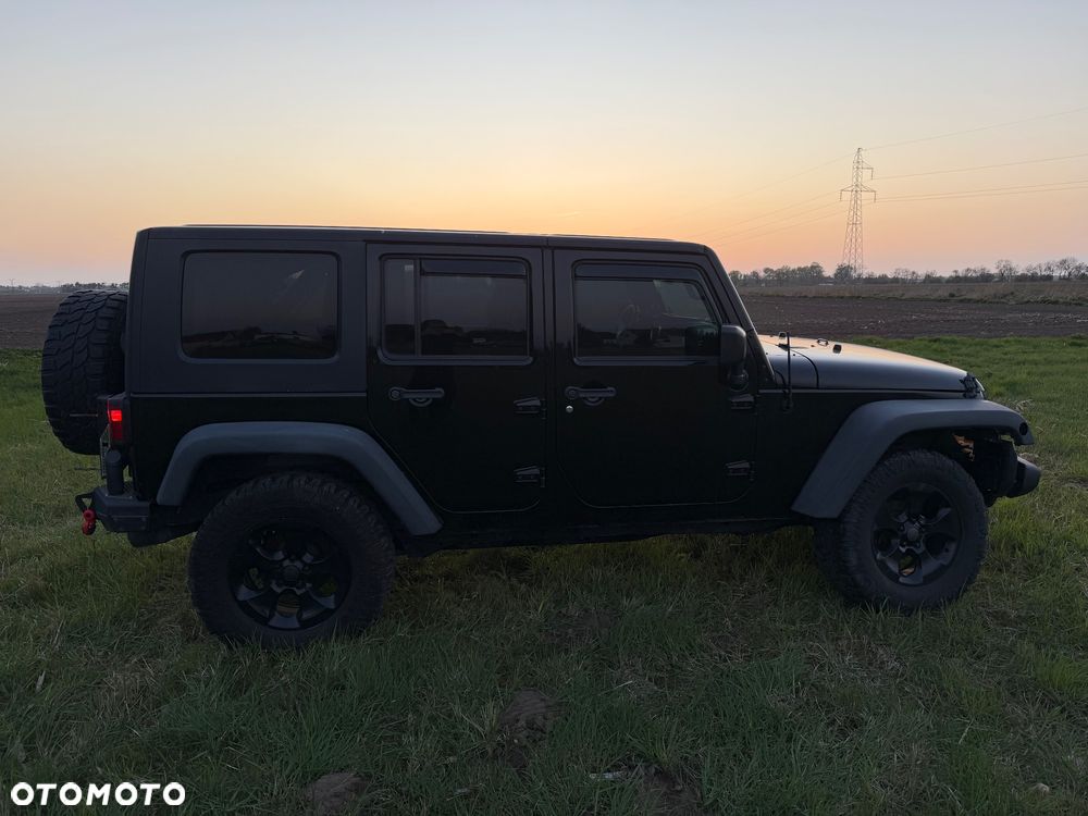 Jeep Wrangler - 11