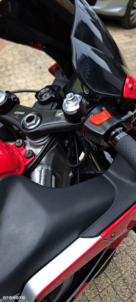 Honda CBR - 33