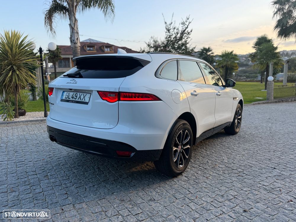 Jaguar F-Pace 20d R-Sport - 4