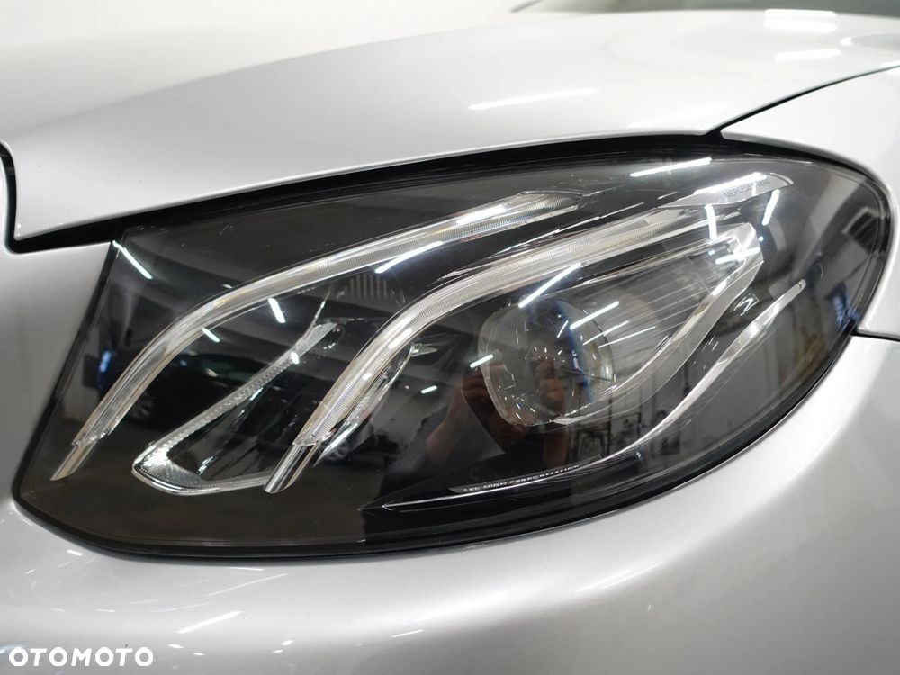 Mercedes-Benz Klasa E 220 d 9G-TRONIC - 13