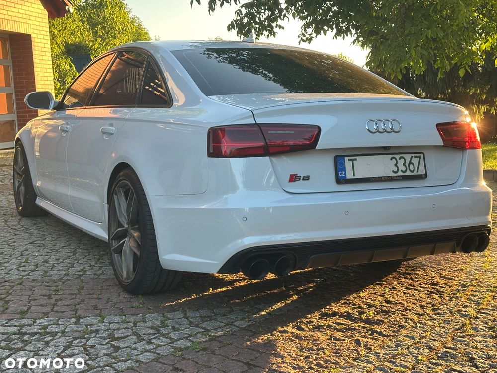 Audi S6 Limousine - 24
