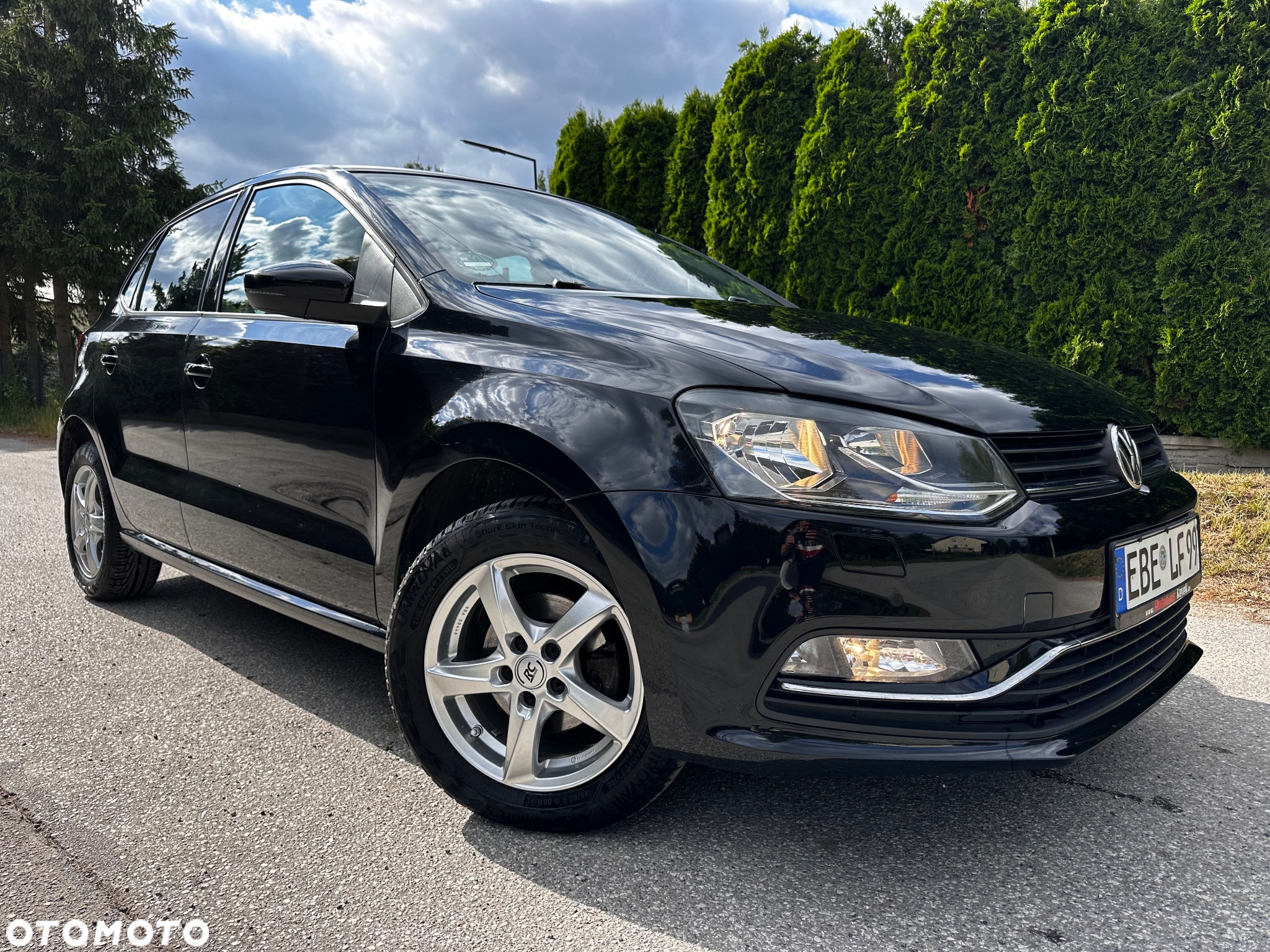 Volkswagen Polo - 2