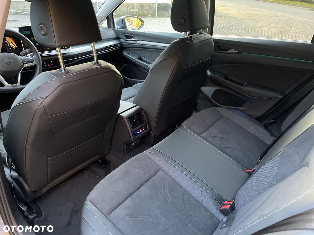 Volkswagen Golf - 21