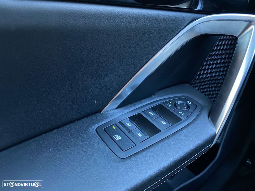 BMW iX1 eDrive20 xLine - 13