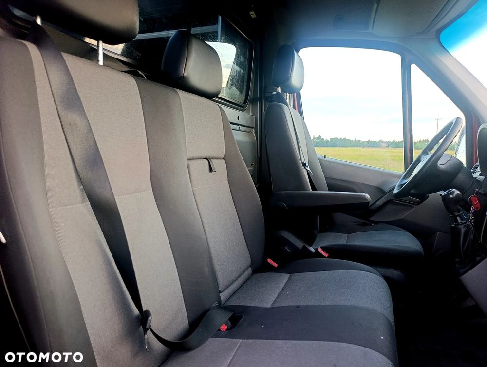 Volkswagen Crafter - 12