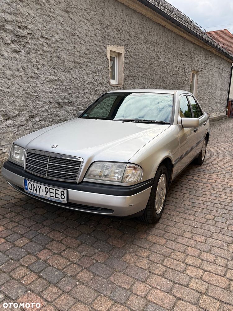Mercedes-Benz Klasa C 180 Classic - 1