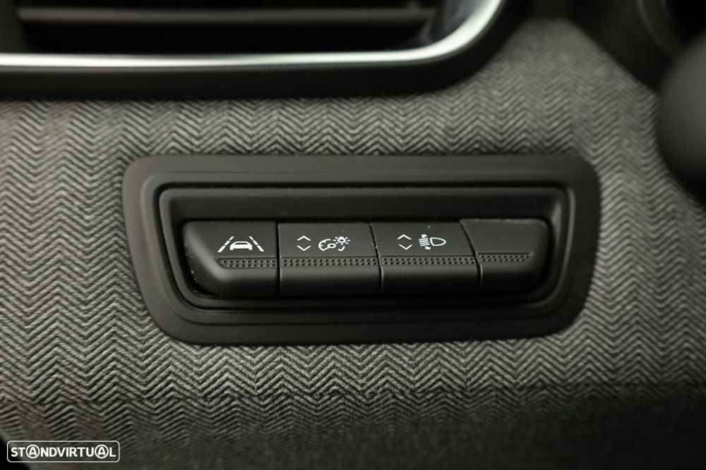 Renault Clio 1.0 TCe Techno Bi-Fuel - 19