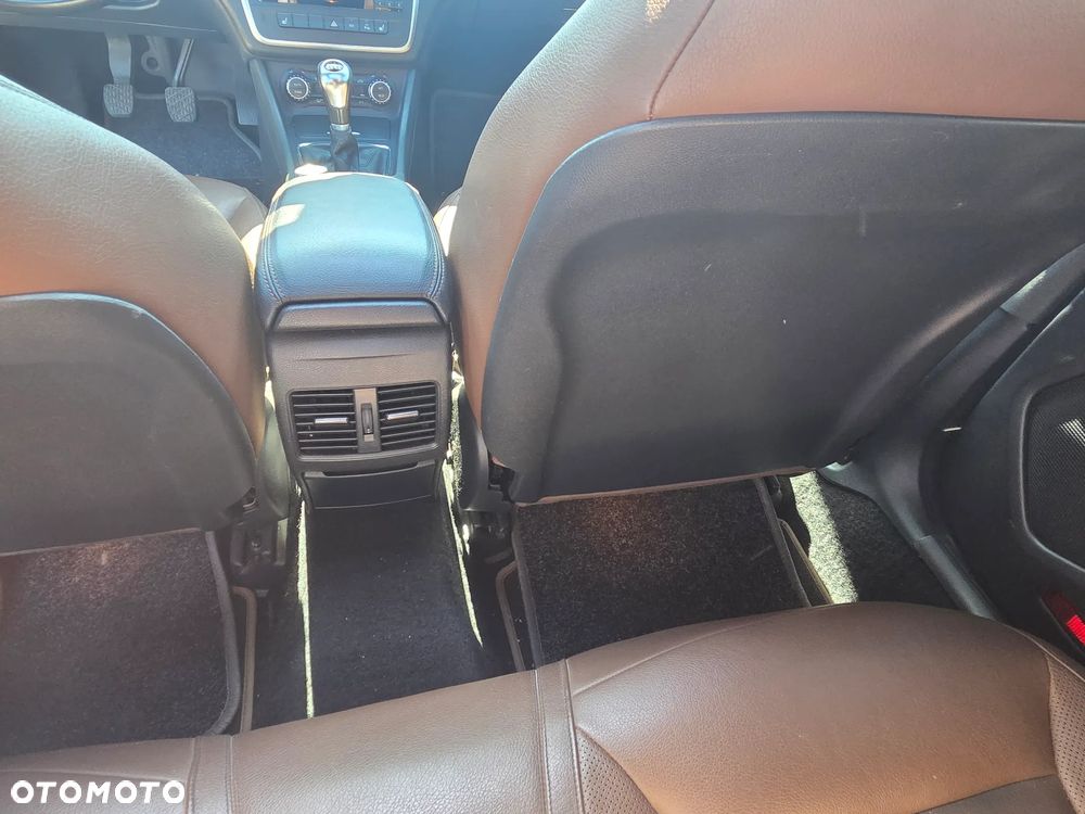 Mercedes-Benz CLA 180 BlueEffICIENCY Edition - 12