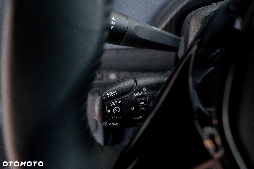 Peugeot 208 1.2 PureTech Active S&S - 16