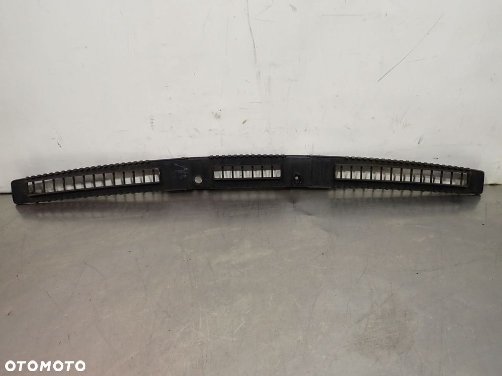 KRATKA DESKI ROZDZIELCZEJ JEEP GRAND CHEROKEE I - 4