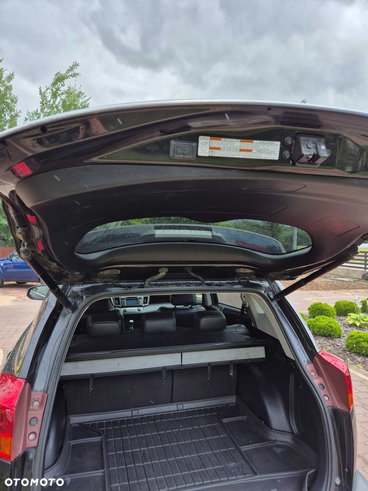 Toyota RAV4 - 7