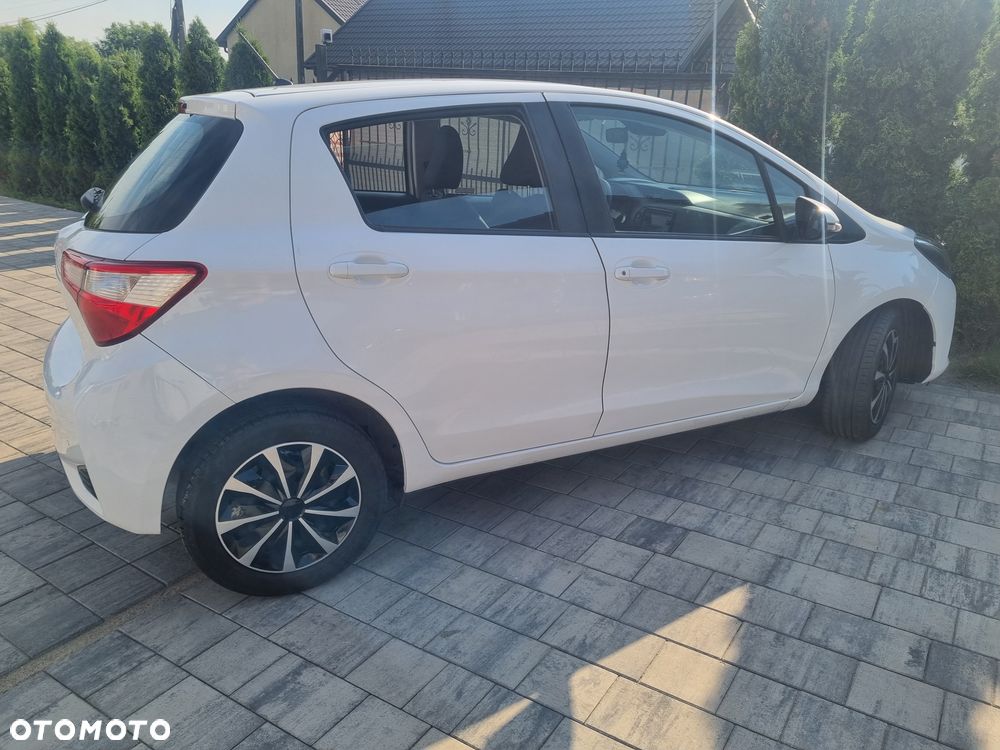 Toyota Yaris 1.5 Premium - 17
