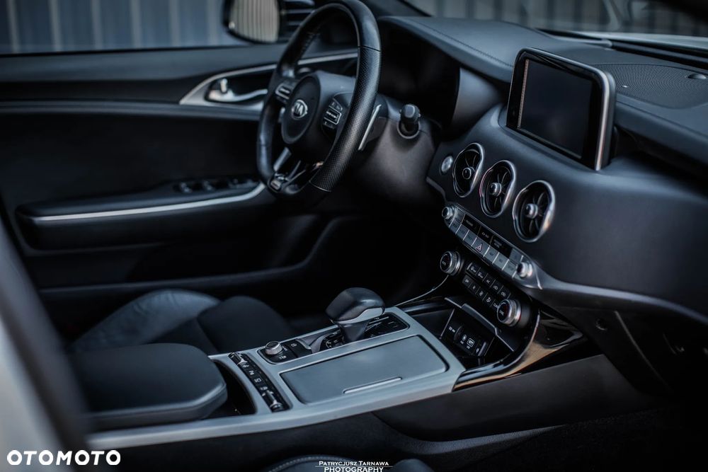 Kia Stinger 3.3 T-GDI V6 GT AWD - 12