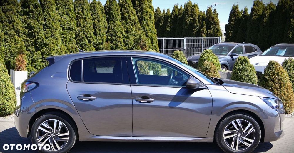 Peugeot 208 - 5