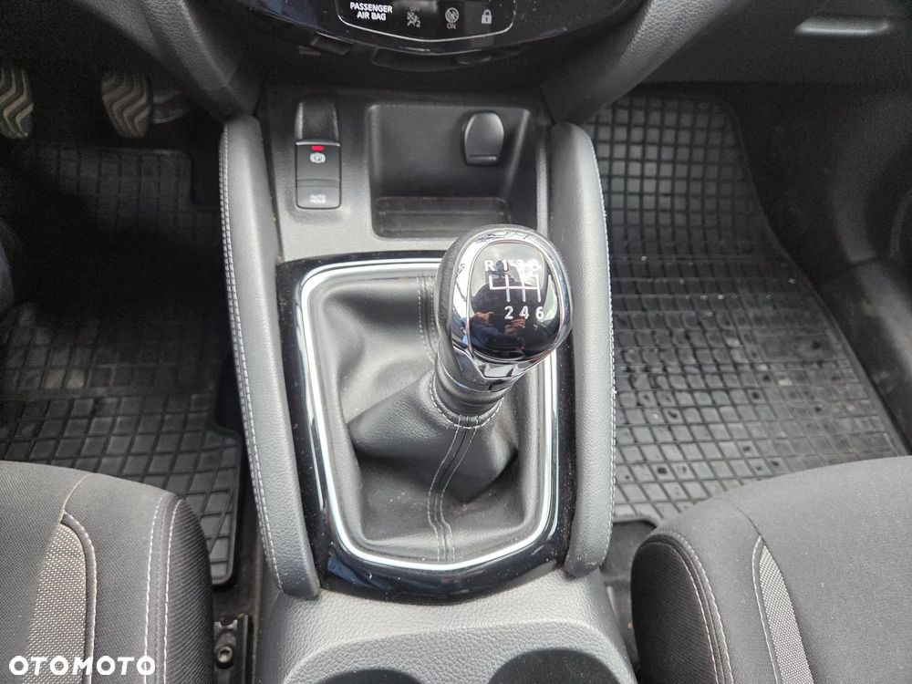 Nissan Qashqai 1.3 DIG-T Acenta EU6d - 16