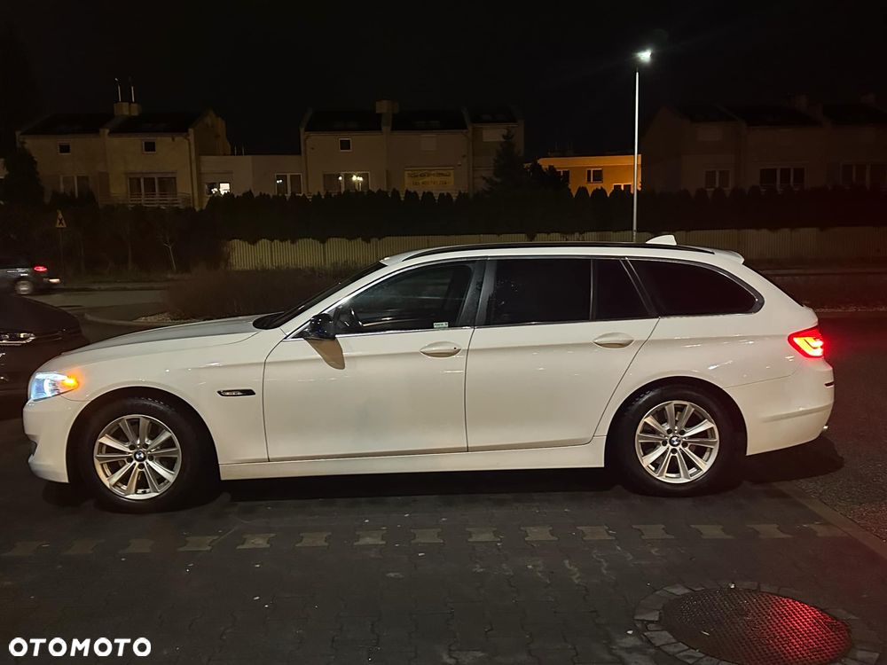 BMW Seria 5 520d - 12